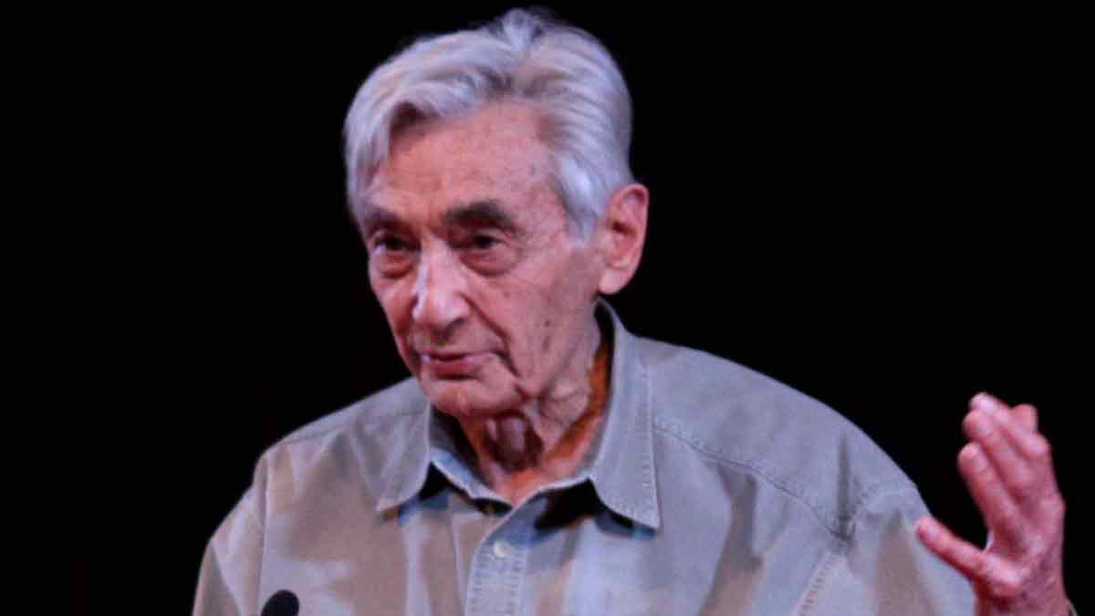 Howard Zinn quotes thumbnail