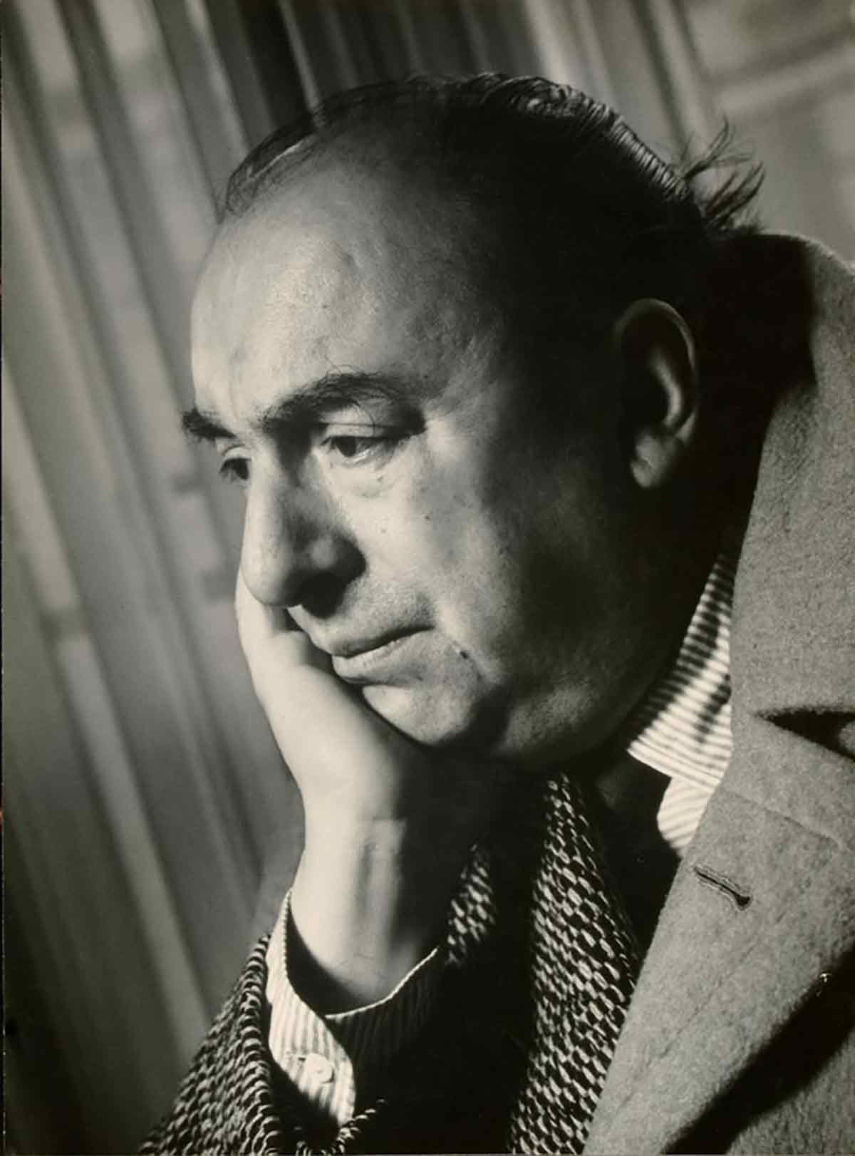 Pablo Neruda quotes thumbnail