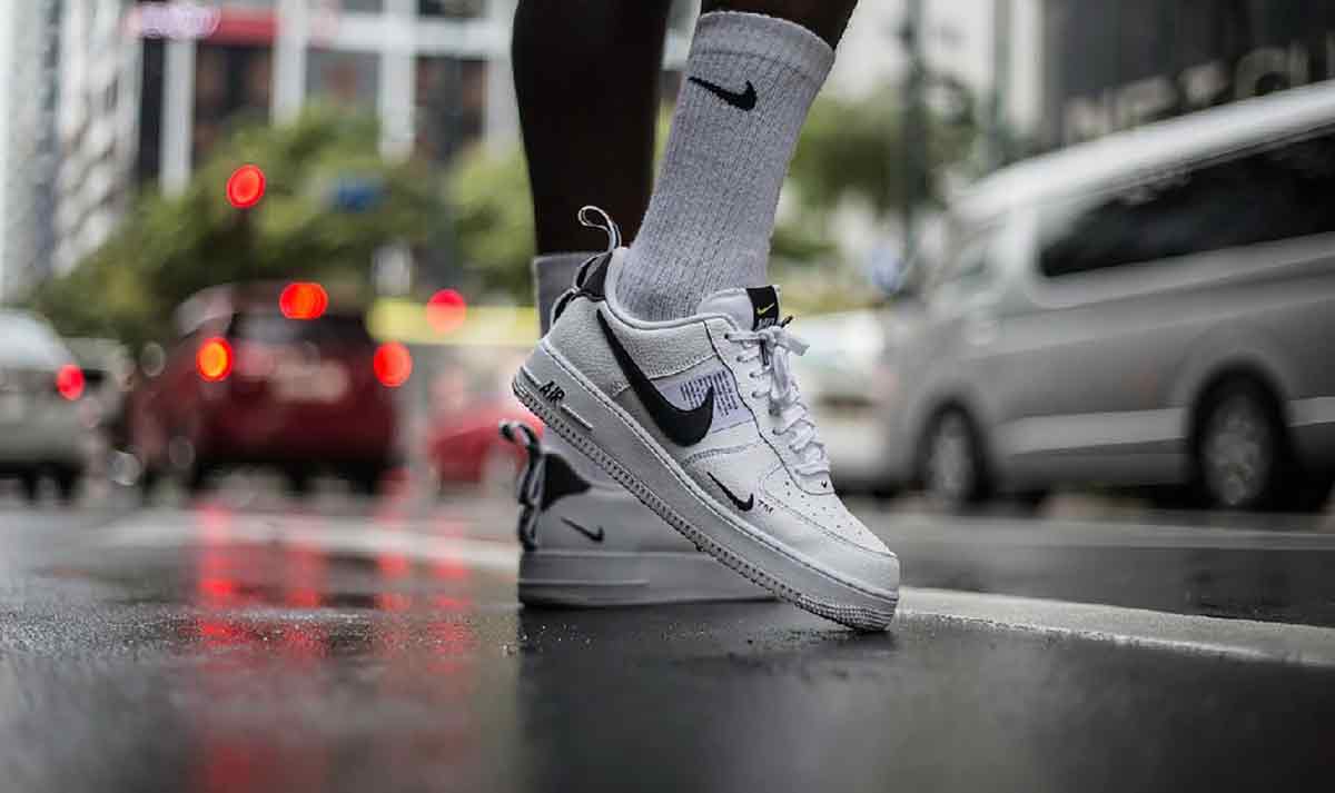 stop nike addiction post cover