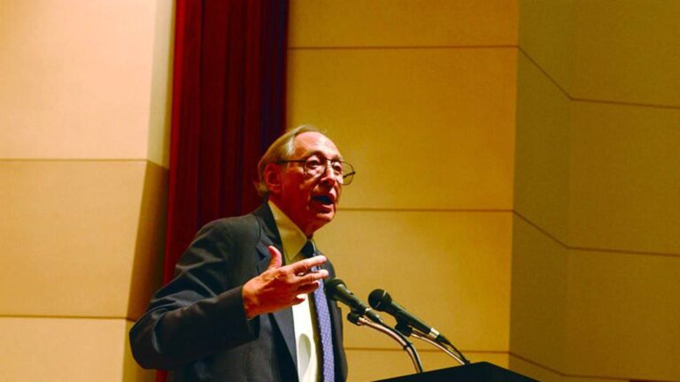 alvin toffler photo