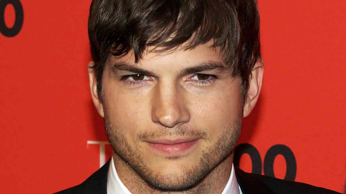 ashton kutcher photo