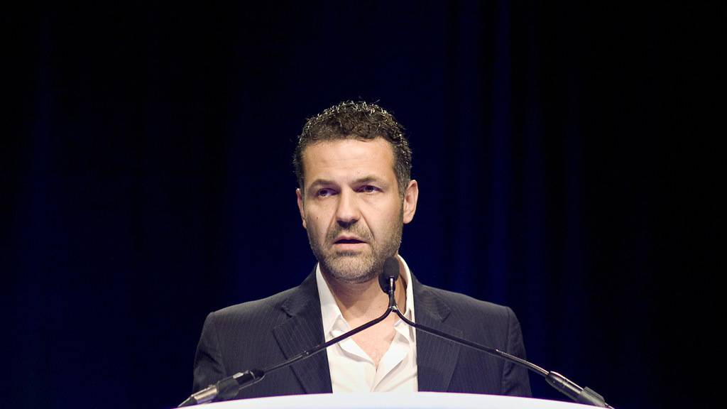 khaled hosseini photo