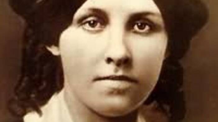 louisa may alcott photo