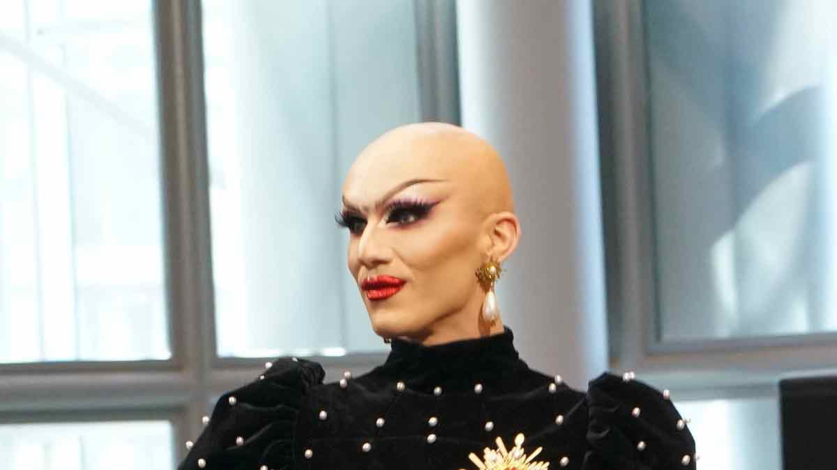 sasha velour photo