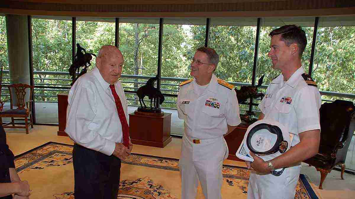 truett cathy photo